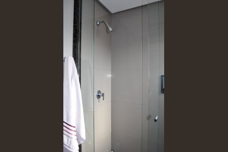 Casa de condomínio à venda com 458m², 5 quartos e 4 vagas Casa de condomínio à venda com 458m², 5 quartos e 4 vagasBanheiro/Suíte 3