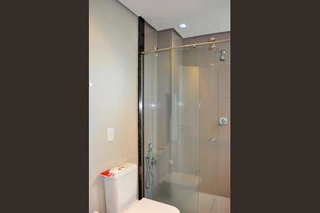 Casa de condomínio à venda com 458m², 5 quartos e 4 vagas Casa de condomínio à venda com 458m², 5 quartos e 4 vagasBanheiro/Suíte 2