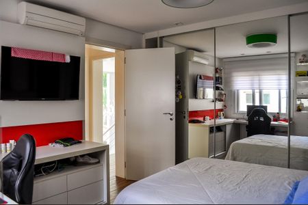 Casa de condomínio à venda com 458m², 5 quartos e 4 vagas Casa de condomínio à venda com 458m², 5 quartos e 4 vagasSuíte 2