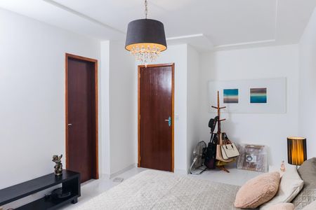 Casa à venda com 140m², 4 quartos e 2 vagas Casa à venda com 140m², 4 quartos e 2 vagasSuíte