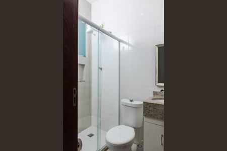 Casa à venda com 140m², 4 quartos e 2 vagas Casa à venda com 140m², 4 quartos e 2 vagasBanheiro da Suíte 2