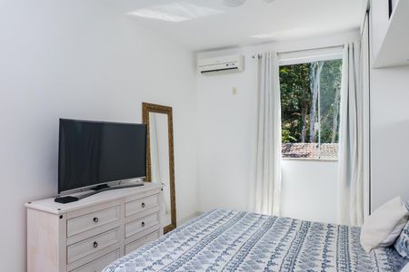 Casa à venda com 140m², 4 quartos e 2 vagas Casa à venda com 140m², 4 quartos e 2 vagasSuíte 3