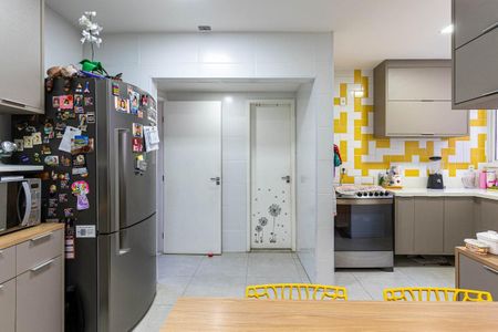 Apartamento à venda com 230m², 3 quartos e 1 vaga