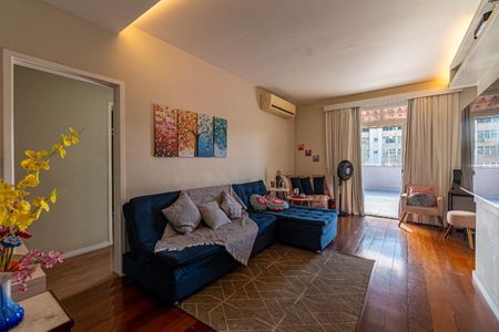 Apartamento à venda com 230m², 3 quartos e 1 vaga