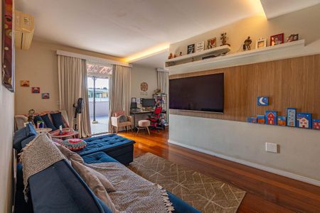 Apartamento à venda com 230m², 3 quartos e 1 vaga