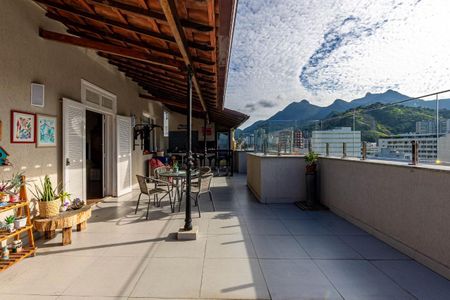 Apartamento à venda com 230m², 3 quartos e 1 vaga