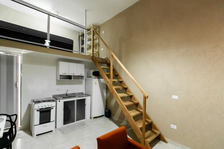 Sala de kitnet/studio para alugar com 1 quarto, 28m² em Vila Nhocuné, São Paulo