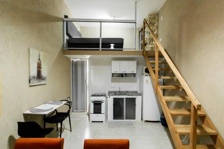 Sala de kitnet/studio para alugar com 1 quarto, 28m² em Vila Nhocuné, São Paulo