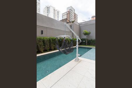 Studio para alugar com 33m², 1 quarto e sem vaga Studio para alugar com 33m², 1 quarto e sem vagaÁrea comum - Piscina