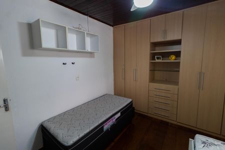 Casa para alugar com 5000m², 4 quartos e 10 vagas Casa para alugar com 5000m², 4 quartos e 10 vagasQuarto 1