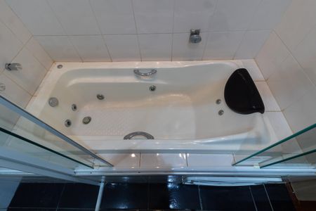 Casa para alugar com 5000m², 4 quartos e 10 vagas Casa para alugar com 5000m², 4 quartos e 10 vagasBanheiro Suíte