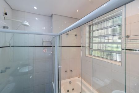 Casa para alugar com 5000m², 4 quartos e 10 vagas Casa para alugar com 5000m², 4 quartos e 10 vagasBanheiro Suíte