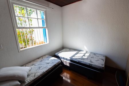 Casa para alugar com 5000m², 4 quartos e 10 vagas Casa para alugar com 5000m², 4 quartos e 10 vagasEscritório