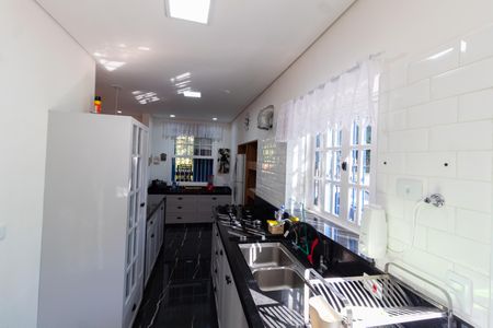 Casa para alugar com 5000m², 4 quartos e 10 vagas Casa para alugar com 5000m², 4 quartos e 10 vagasCozinha