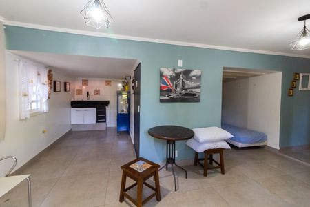 Casa para alugar com 5000m², 4 quartos e 10 vagas Casa para alugar com 5000m², 4 quartos e 10 vagasQuarto 2