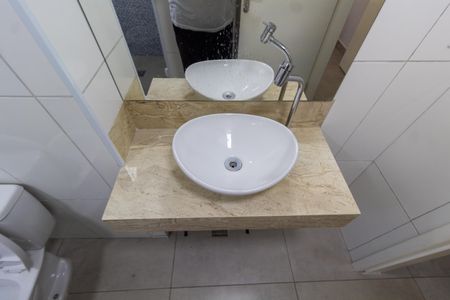 Casa para alugar com 5000m², 4 quartos e 10 vagas Casa para alugar com 5000m², 4 quartos e 10 vagasBanheiro 2