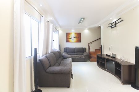 Sala de casa de condomínio à venda com 3 quartos, 120m² em Chácara Seis de Outubro, São Paulo