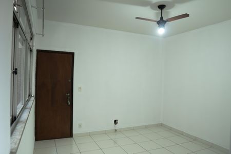 Apartamento para alugar com 55m², 1 quarto e 1 vaga Apartamento para alugar com 55m², 1 quarto e 1 vagaSala