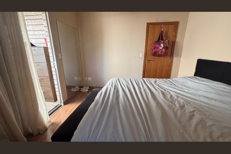 Casa à venda com 250m², 3 quartos e 2 vagas Casa à venda com 250m², 3 quartos e 2 vagasQuarto 1