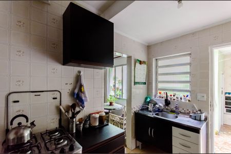 Casa à venda com 160m², 3 quartos e 1 vaga Casa à venda com 160m², 3 quartos e 1 vagaCozinha Casa dos Fundos