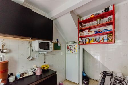 Casa à venda com 160m², 3 quartos e 1 vaga Casa à venda com 160m², 3 quartos e 1 vagaCozinha Casa dos Fundos