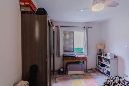 Casa à venda com 160m², 3 quartos e 1 vaga Casa à venda com 160m², 3 quartos e 1 vagaQuarto Casa dos Fundos