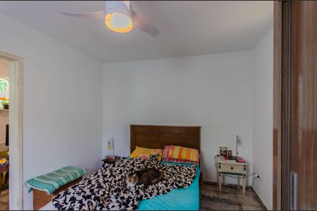 Casa à venda com 160m², 3 quartos e 1 vaga Casa à venda com 160m², 3 quartos e 1 vagaQuarto Casa dos Fundos