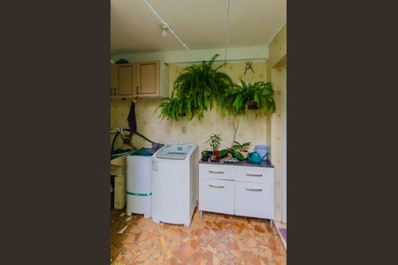 Casa à venda com 160m², 3 quartos e 1 vaga Casa à venda com 160m², 3 quartos e 1 vagaÁrea de Serviço Casa dos Fundos