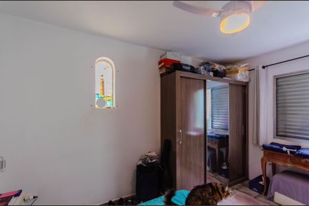 Casa à venda com 160m², 3 quartos e 1 vaga Casa à venda com 160m², 3 quartos e 1 vagaQuarto Casa dos Fundos