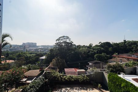 Casa à venda com 500m², 4 quartos e 3 vagas Casa à venda com 500m², 4 quartos e 3 vagasVista da Suíte 1