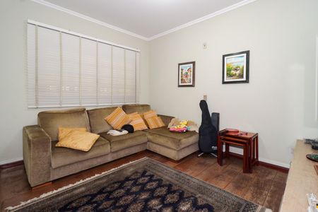 Casa à venda com 500m², 4 quartos e 3 vagas Casa à venda com 500m², 4 quartos e 3 vagasSala de TV