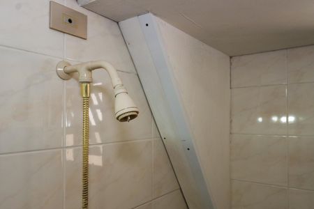 Casa à venda com 500m², 4 quartos e 3 vagas Casa à venda com 500m², 4 quartos e 3 vagasBanheiro da Suíte 2