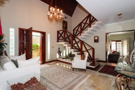 Casa à venda com 500m², 4 quartos e 3 vagas Casa à venda com 500m², 4 quartos e 3 vagasSala de Entrada