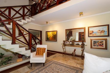 Casa à venda com 500m², 4 quartos e 3 vagas Casa à venda com 500m², 4 quartos e 3 vagasSala de Entrada