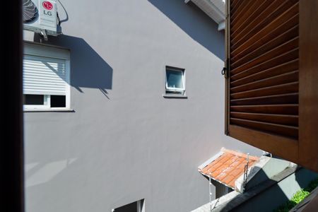 Casa à venda com 500m², 4 quartos e 3 vagas Casa à venda com 500m², 4 quartos e 3 vagasVista da Suíte 2