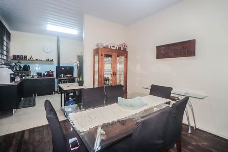 Casa para alugar com 242m², 2 quartos e 2 vagas Casa para alugar com 242m², 2 quartos e 2 vagasCopa