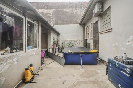 Casa para alugar com 242m², 2 quartos e 2 vagas Casa para alugar com 242m², 2 quartos e 2 vagasPátio