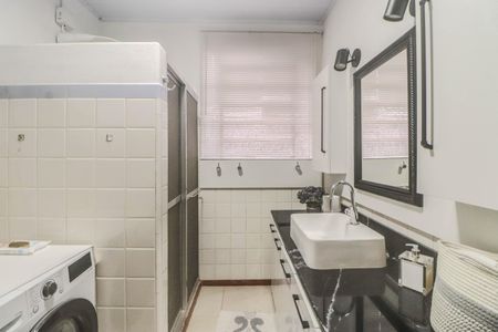 Casa para alugar com 242m², 2 quartos e 2 vagas Casa para alugar com 242m², 2 quartos e 2 vagasBanheiro