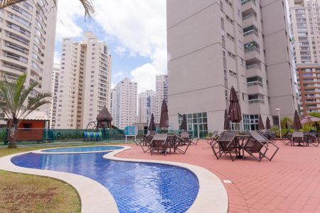 Apartamento à venda com 77m², 2 quartos e 2 vagas Apartamento à venda com 77m², 2 quartos e 2 vagasPiscina