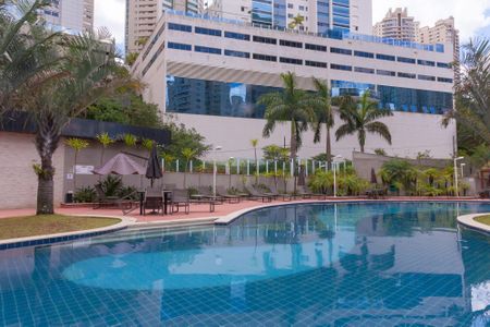 Apartamento à venda com 77m², 2 quartos e 2 vagas Apartamento à venda com 77m², 2 quartos e 2 vagasPiscina