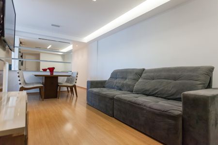 Apartamento à venda com 77m², 2 quartos e 2 vagas Apartamento à venda com 77m², 2 quartos e 2 vagasSala