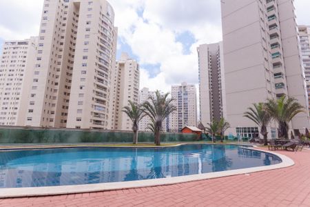 Apartamento à venda com 77m², 2 quartos e 2 vagas Apartamento à venda com 77m², 2 quartos e 2 vagasPiscina