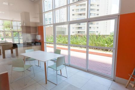 Apartamento à venda com 77m², 2 quartos e 2 vagas Apartamento à venda com 77m², 2 quartos e 2 vagasÁrea comum