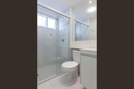 Apartamento à venda com 77m², 2 quartos e 2 vagas Apartamento à venda com 77m², 2 quartos e 2 vagasBanheiro da Suíte 1
