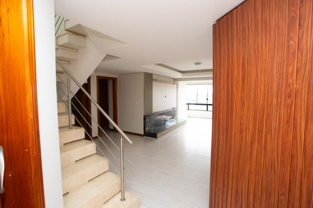 Apartamento para alugar com 400m², 3 quartos e 1 vaga Apartamento para alugar com 400m², 3 quartos e 1 vagaSala