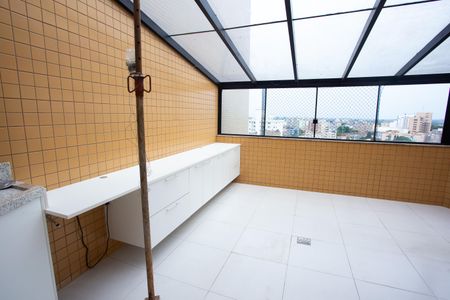 Apartamento para alugar com 400m², 3 quartos e 1 vaga Apartamento para alugar com 400m², 3 quartos e 1 vagaLavanderia