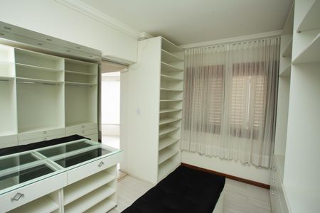 Apartamento para alugar com 400m², 3 quartos e 1 vaga Apartamento para alugar com 400m², 3 quartos e 1 vagaCloset/Suíte