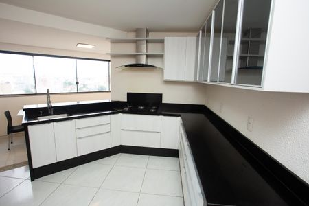 Apartamento para alugar com 400m², 3 quartos e 1 vaga Apartamento para alugar com 400m², 3 quartos e 1 vagaCozinha