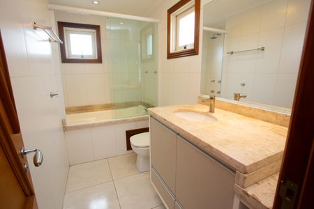 Apartamento para alugar com 400m², 3 quartos e 1 vaga Apartamento para alugar com 400m², 3 quartos e 1 vagaBanheiro/Suíte