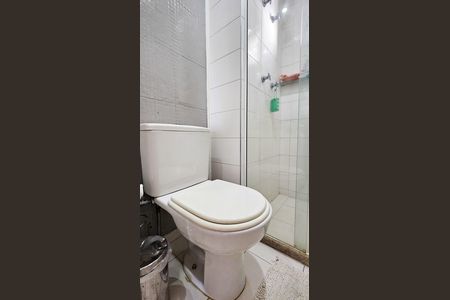 Apartamento à venda com 98m², 3 quartos e 2 vagas Apartamento à venda com 98m², 3 quartos e 2 vagasBanheiro